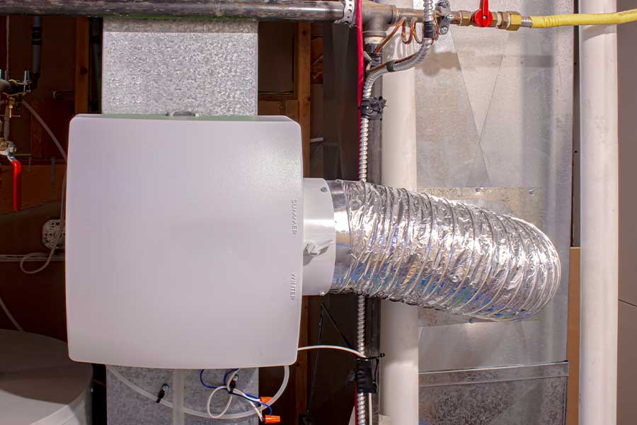 HVAC ventilation system with inline duct fan